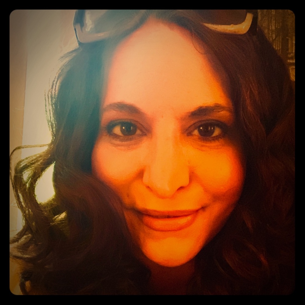 Meet your Posher, Laura